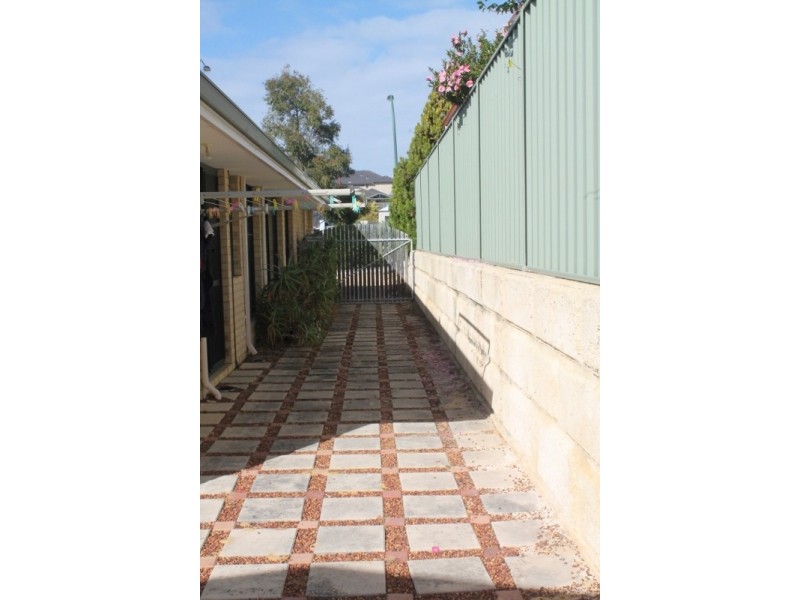 413 Kingsway, Landsdale WA 6065