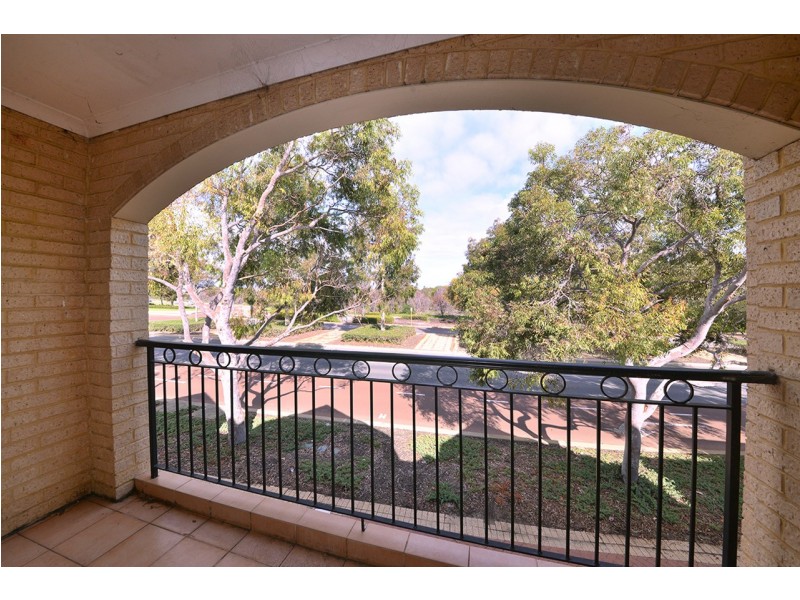 9 Grand Boulevard, Joondalup WA 6027