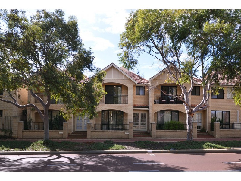 9 Grand Boulevard, Joondalup WA 6027