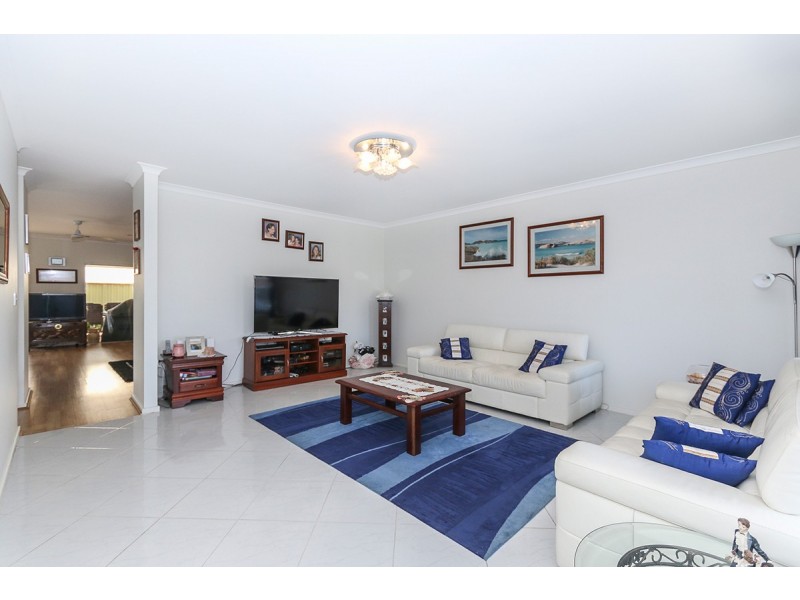 11 Brunswick Circuit, Banksia Grove WA 6031