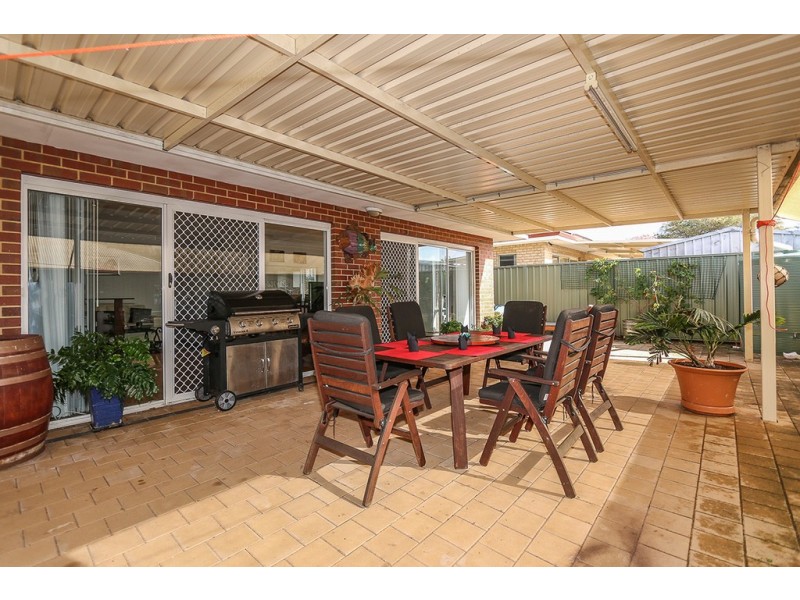 11 Brunswick Circuit, Banksia Grove WA 6031