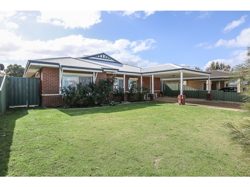 11 Brunswick Circuit, Banksia Grove WA 6031