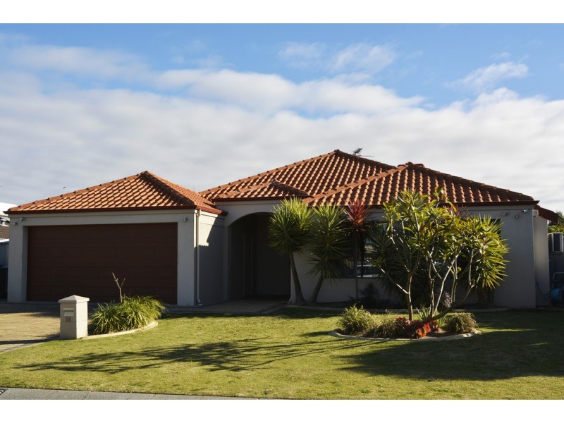56 Woodbine Loop, Tapping WA 6065