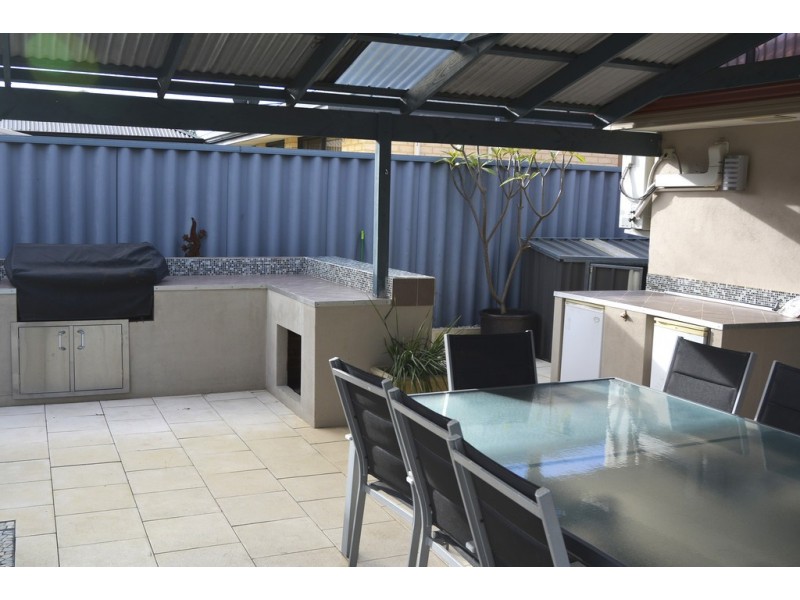 56 Woodbine Loop, Tapping WA 6065