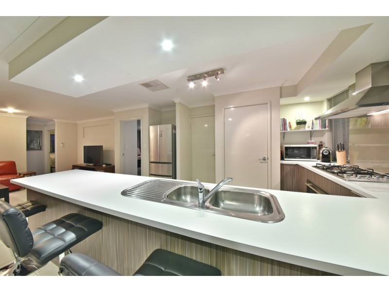 19 Goshawk Street, Tapping WA 6065