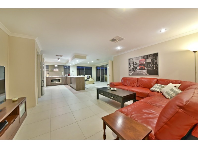 19 Goshawk Street, Tapping WA 6065