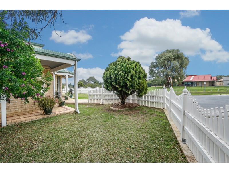 40 Abbeville  Circle, Mindarie WA 6030