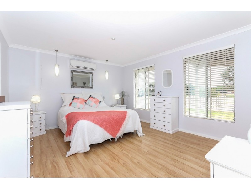 40 Abbeville  Circle, Mindarie WA 6030