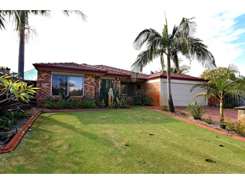 18 Sandilands Circle, Tapping WA 6065