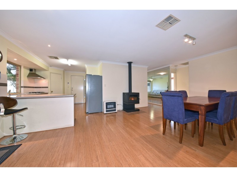 18 Sandilands Circle, Tapping WA 6065