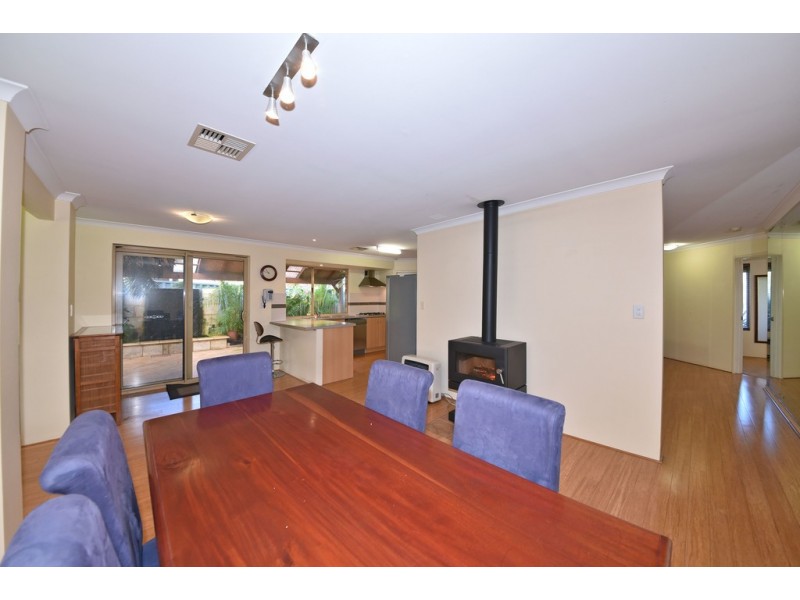 18 Sandilands Circle, Tapping WA 6065