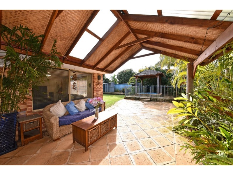 18 Sandilands Circle, Tapping WA 6065