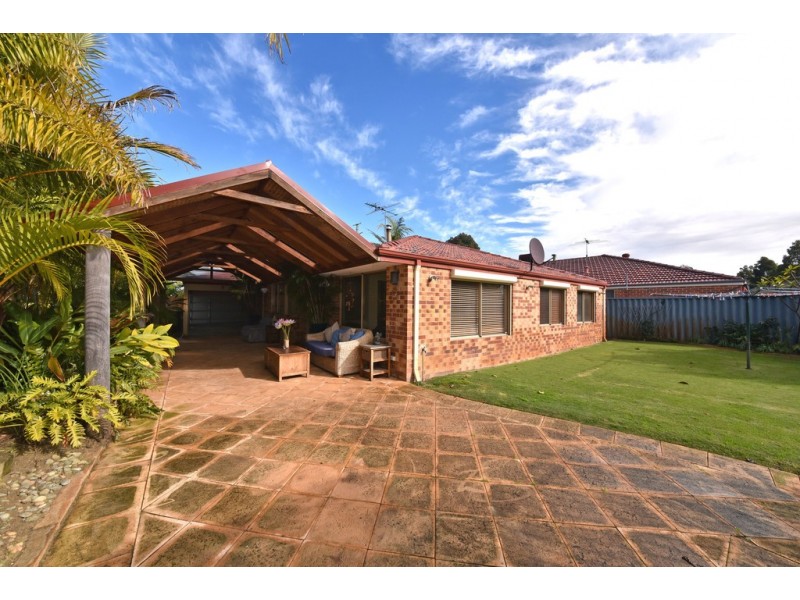 18 Sandilands Circle, Tapping WA 6065