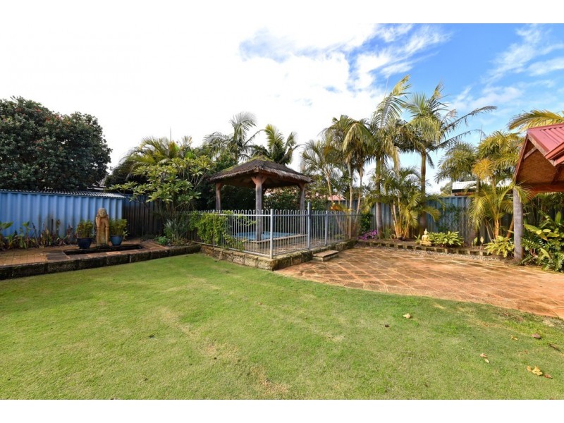 18 Sandilands Circle, Tapping WA 6065