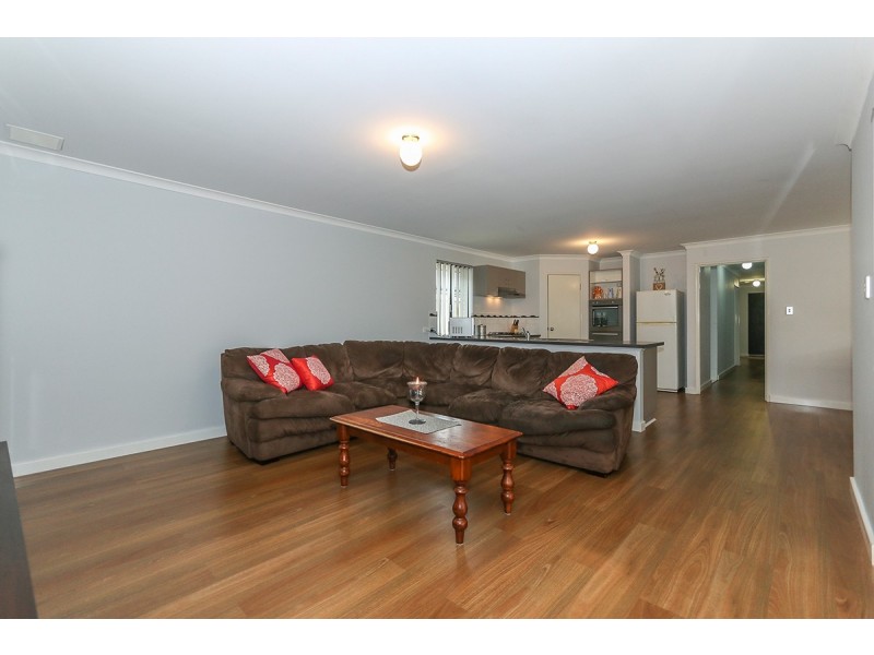 39 Rosinski Circle, Tapping WA 6065