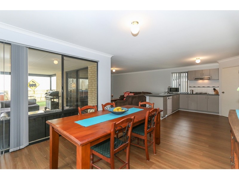 39 Rosinski Circle, Tapping WA 6065