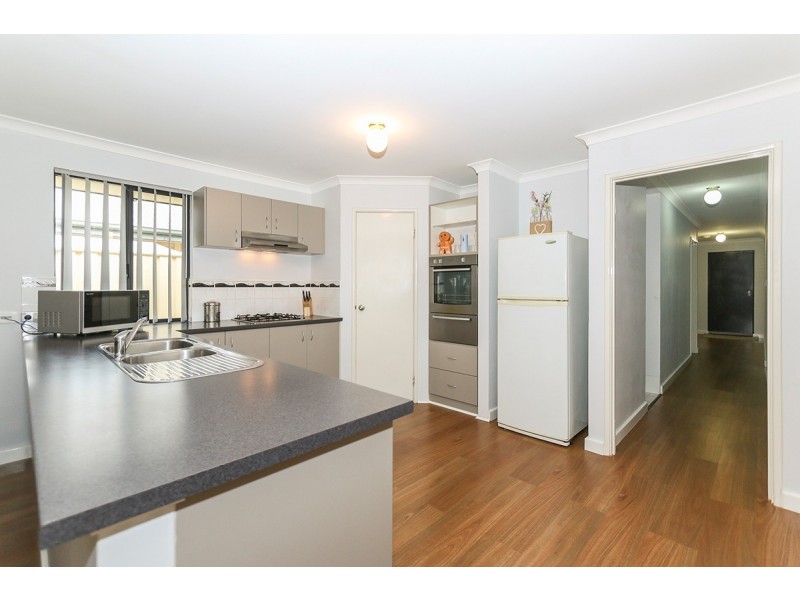 39 Rosinski Circle, Tapping WA 6065