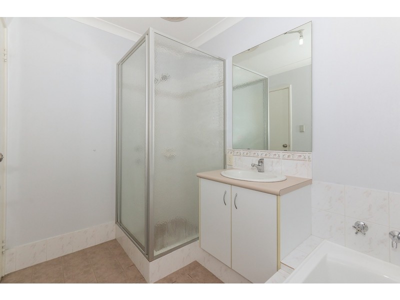 39 Rosinski Circle, Tapping WA 6065