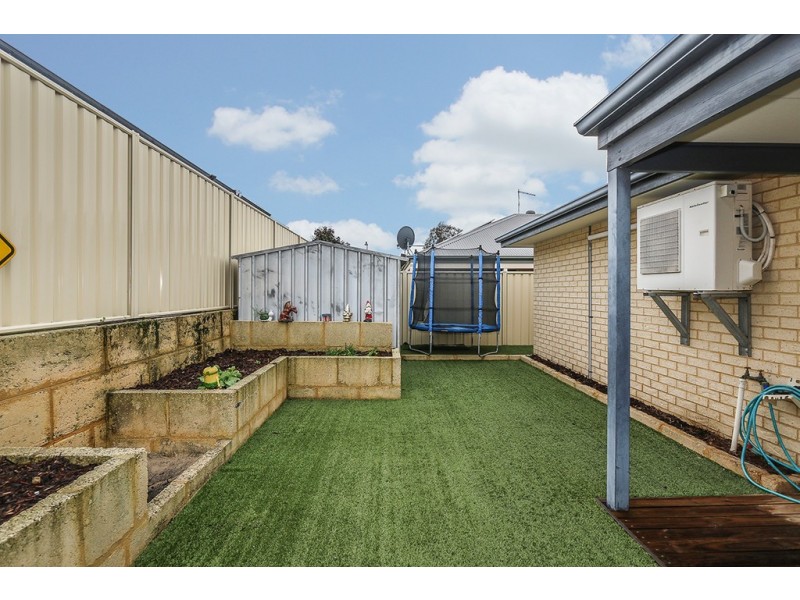 39 Rosinski Circle, Tapping WA 6065