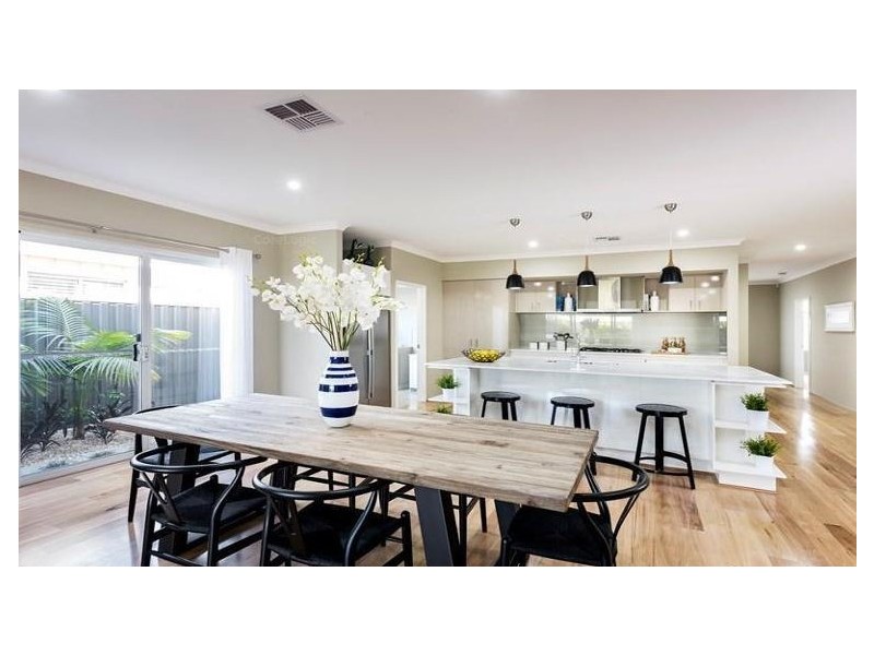 24 Silas Parade, Alkimos WA 6038