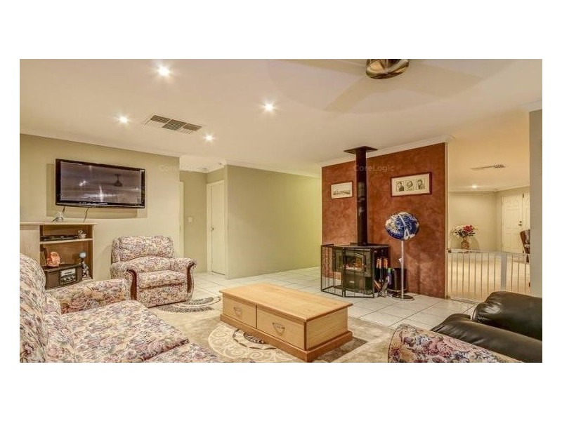 39 Cantrell Circuit, Landsdale WA 6065