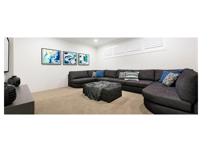 34 Kangaroo Avenue, Kwinana Town Centre WA 6167