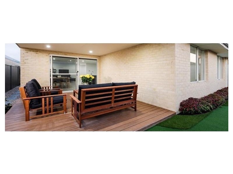 34 Kangaroo Avenue, Kwinana Town Centre WA 6167