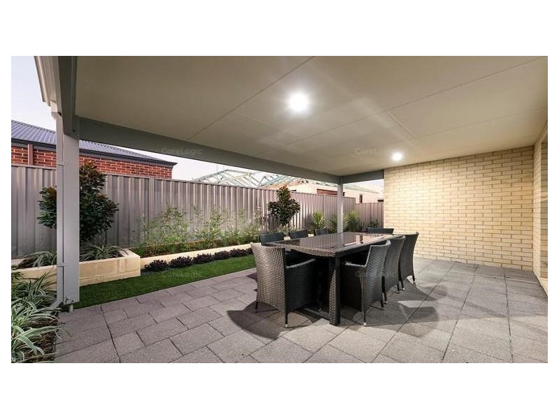 18 Barakee Road, Wandi WA 6167