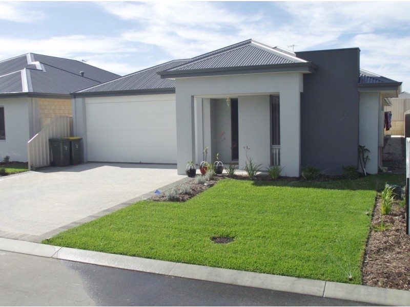 6 Yacht Way, Two Rocks WA 6037