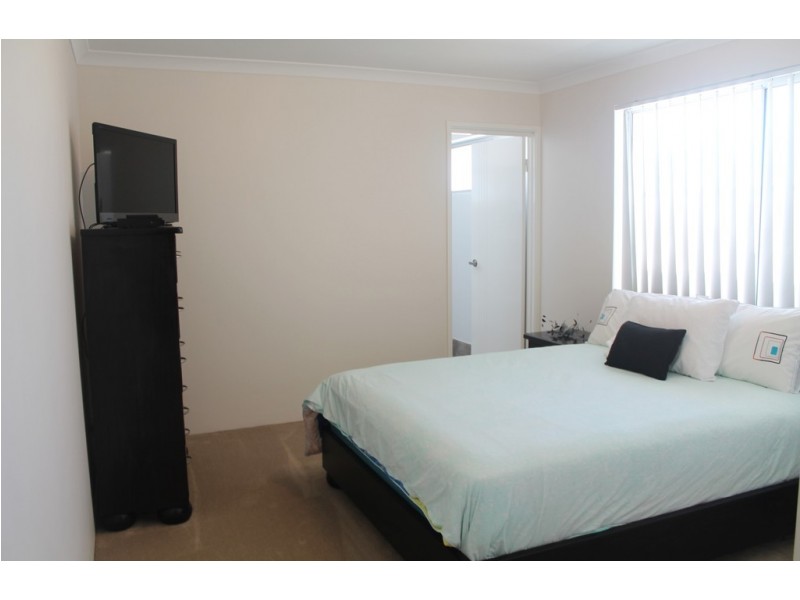 6 Yacht Way, Two Rocks WA 6037