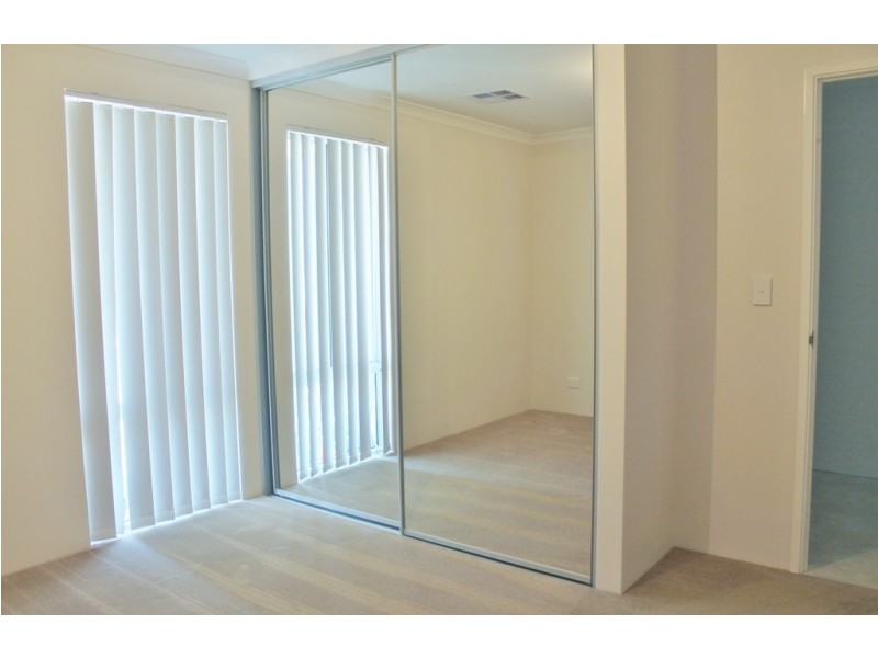 6 Yacht Way, Two Rocks WA 6037