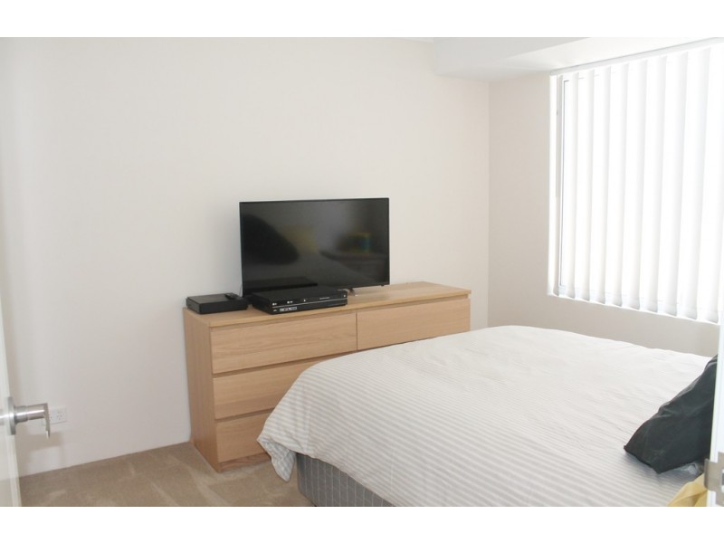 6 Yacht Way, Two Rocks WA 6037