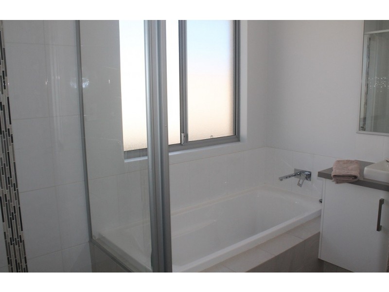 6 Yacht Way, Two Rocks WA 6037