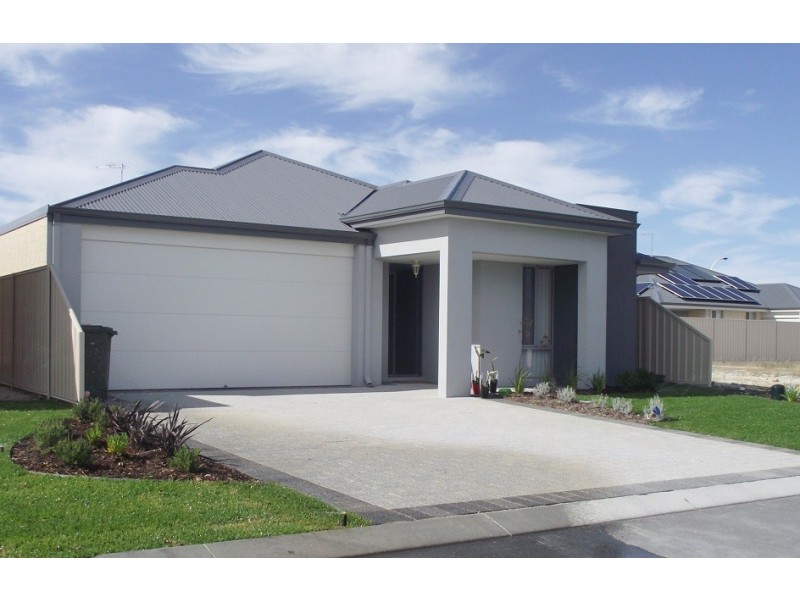 6 Yacht Way, Two Rocks WA 6037