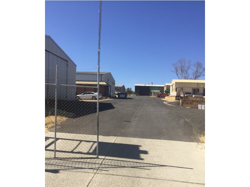 5a/36 Avery, Neerabup WA 6031