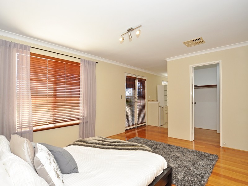 40 Christchurch Terrace, Currambine WA 6028