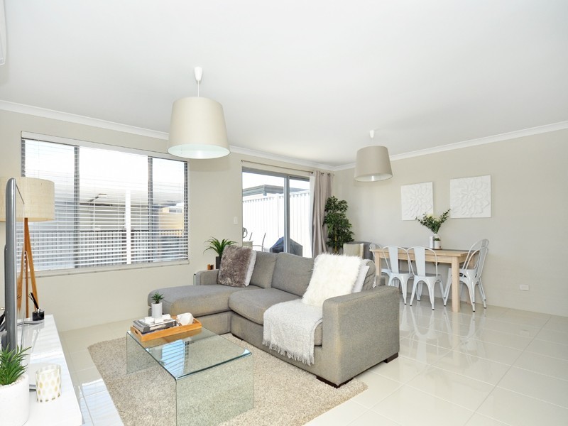 6 Hexham Terrace, Alkimos WA 6038