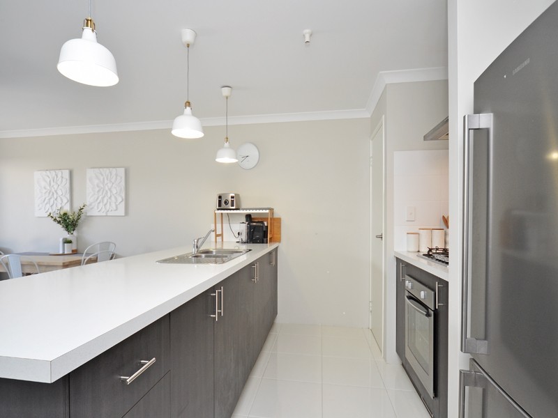 6 Hexham Terrace, Alkimos WA 6038