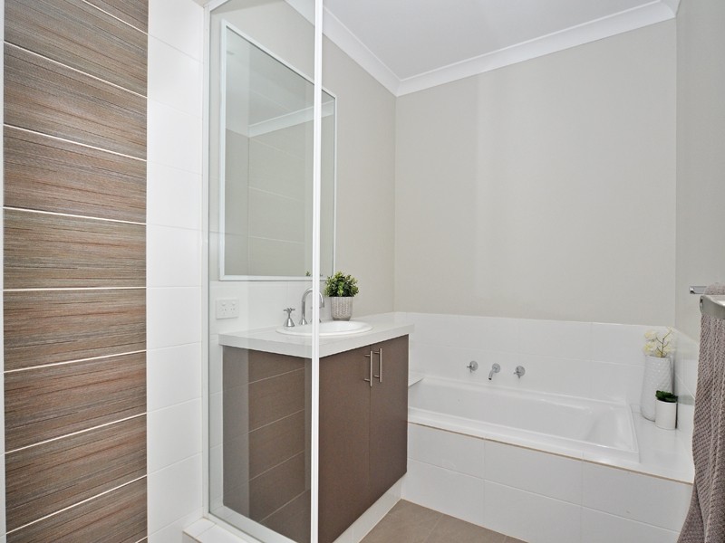 6 Hexham Terrace, Alkimos WA 6038