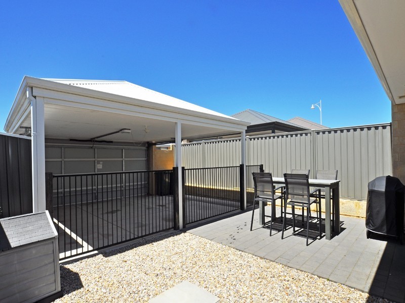 6 Hexham Terrace, Alkimos WA 6038