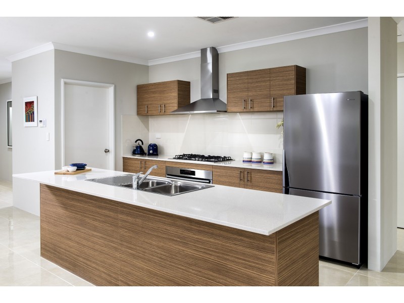 8 Solandri Bend, Banksia Grove WA 6031