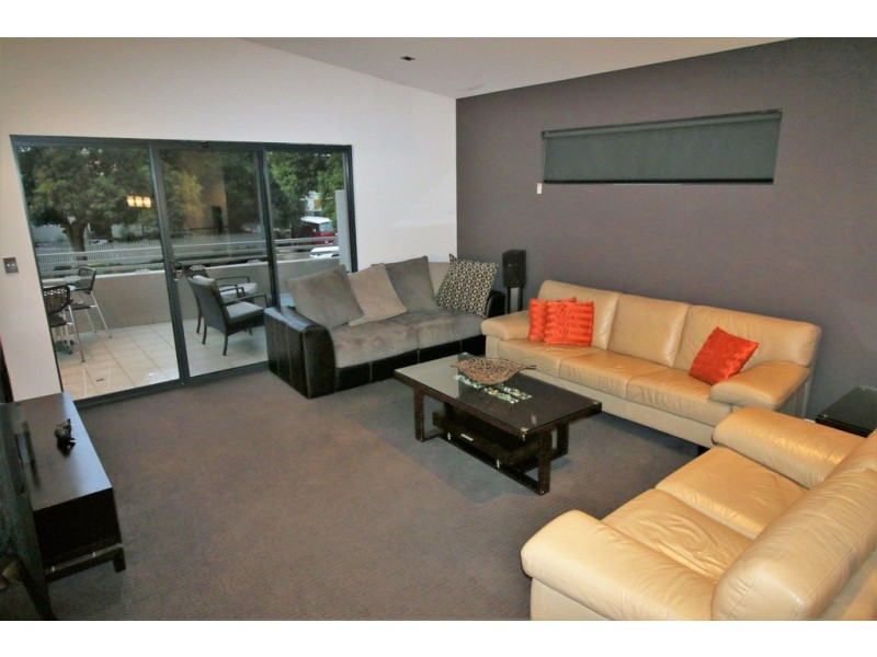 94B ST Kilda Road, Rivervale WA 6103