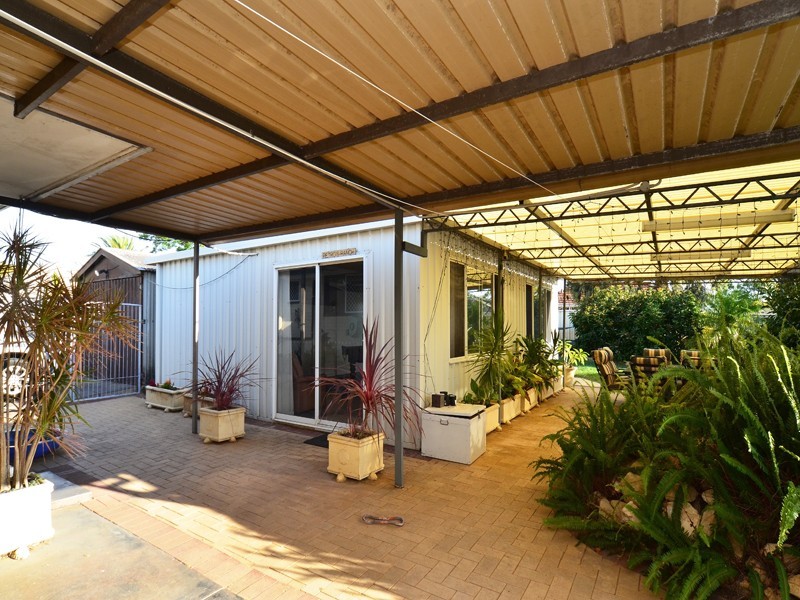 37 Buntine Way, Girrawheen WA 6064