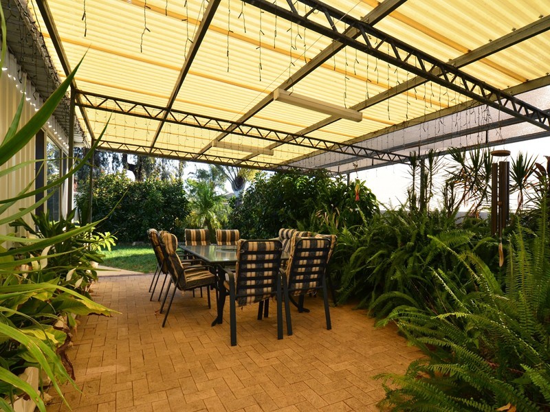 37 Buntine Way, Girrawheen WA 6064