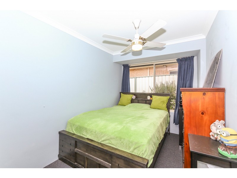 16 Rutherglen Circle, Kinross WA 6028