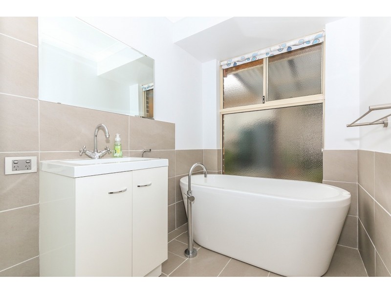 16 Rutherglen Circle, Kinross WA 6028