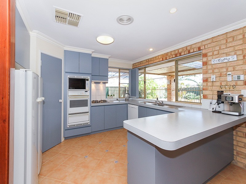 10 Kazan Close, Joondalup WA 6027