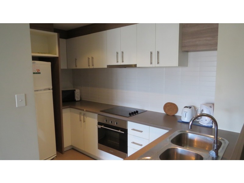 8/16 Hammersmith Street, Joondalup WA 6027