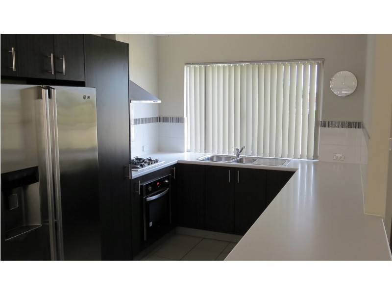44 Nashville Loop, Currambine WA 6028