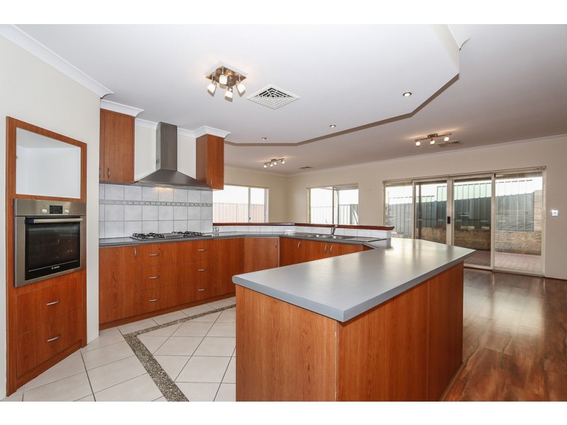 79 Clydebank Cres, Kinross WA 6028